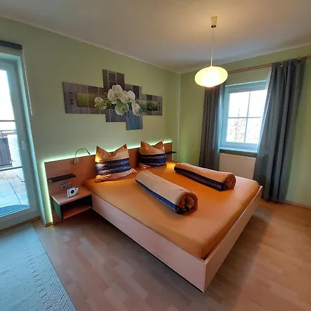 Gemuetliche Am Waldrand Apartamento *