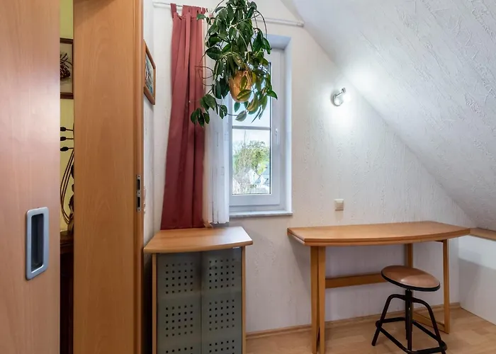 Gemuetliche Am Waldrand *